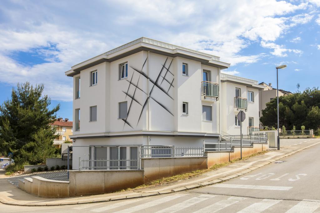Apartments Lapis Premantura Ngoại thất bức ảnh