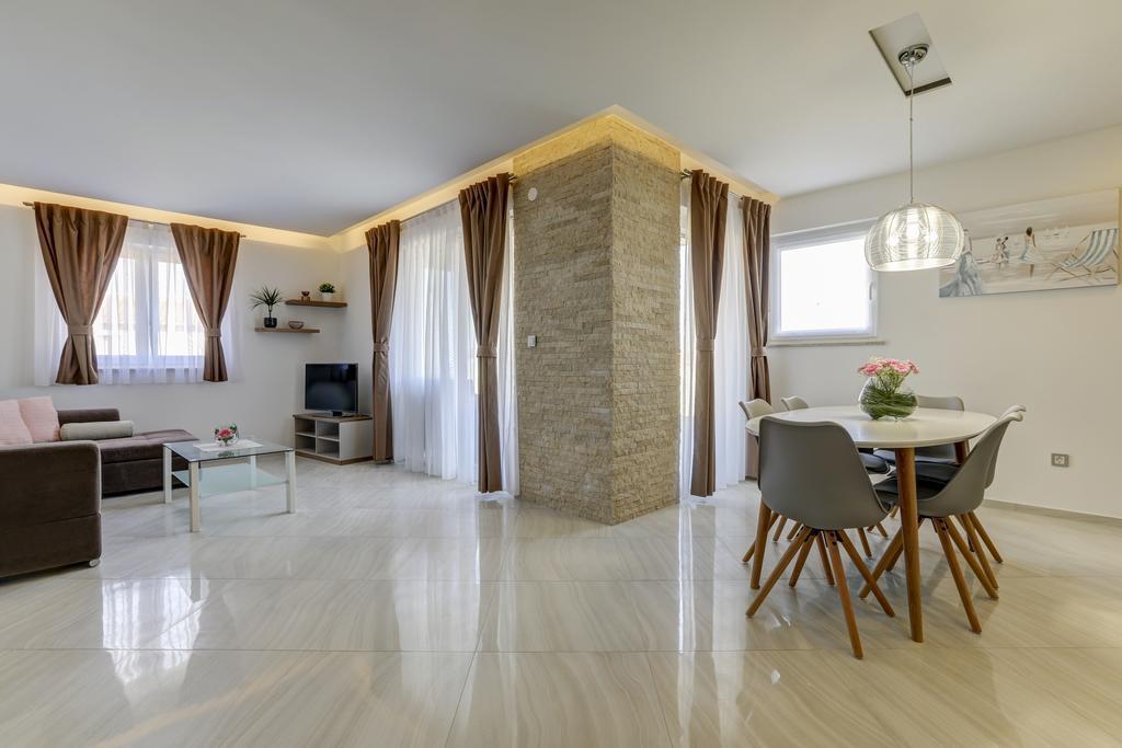 Apartments Lapis Premantura Ngoại thất bức ảnh