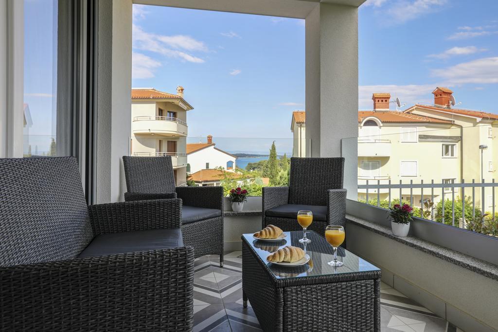 Apartments Lapis Premantura Ngoại thất bức ảnh