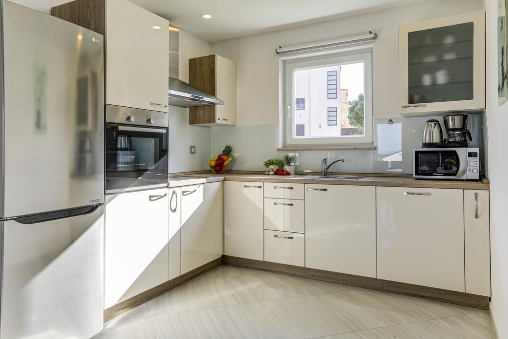 Apartments Lapis Premantura Ngoại thất bức ảnh
