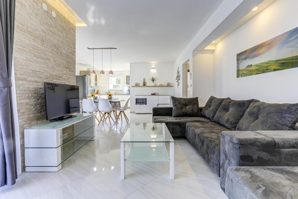 Apartments Lapis Premantura Ngoại thất bức ảnh